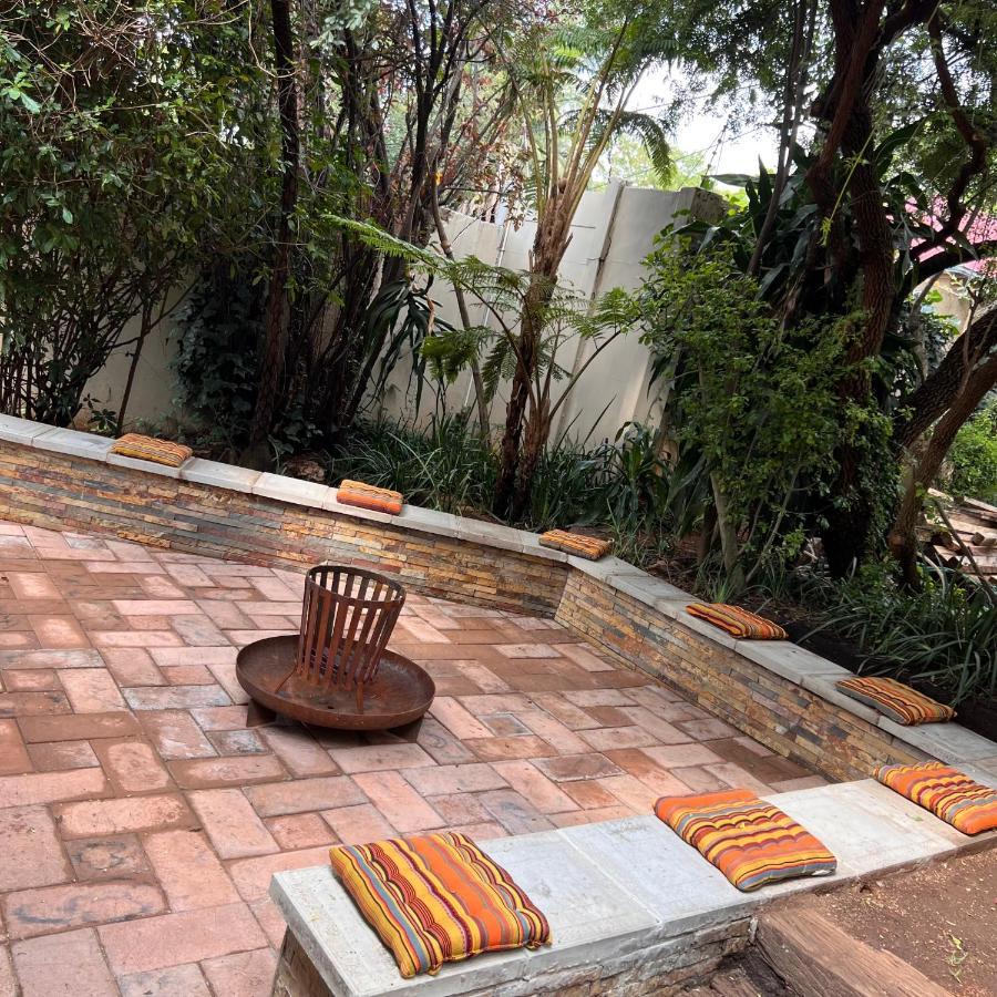 Peaceful@Swansea In Rosebank-Parkwood Apartment Johannesburg Bagian luar foto